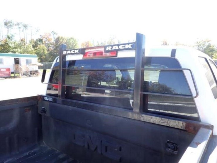 2016-gmc-sierra-1500-image-46