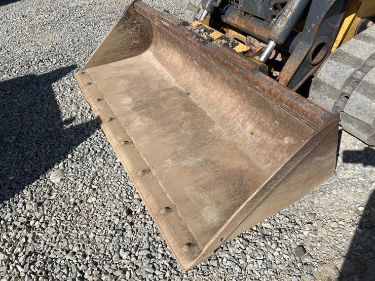 deere-333g-image-10