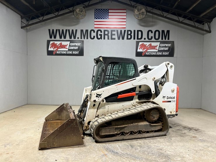 2016-bobcat-t740-image-1