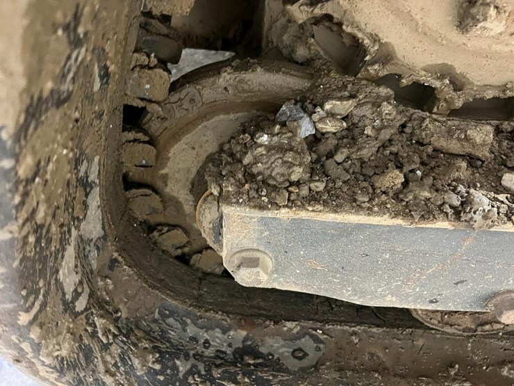 2021-bobcat-t770-image-19