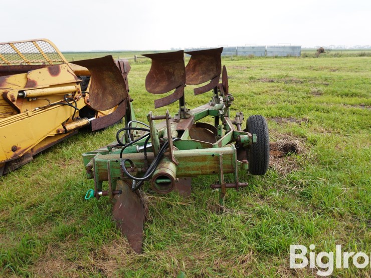john-deere-4200-image-2