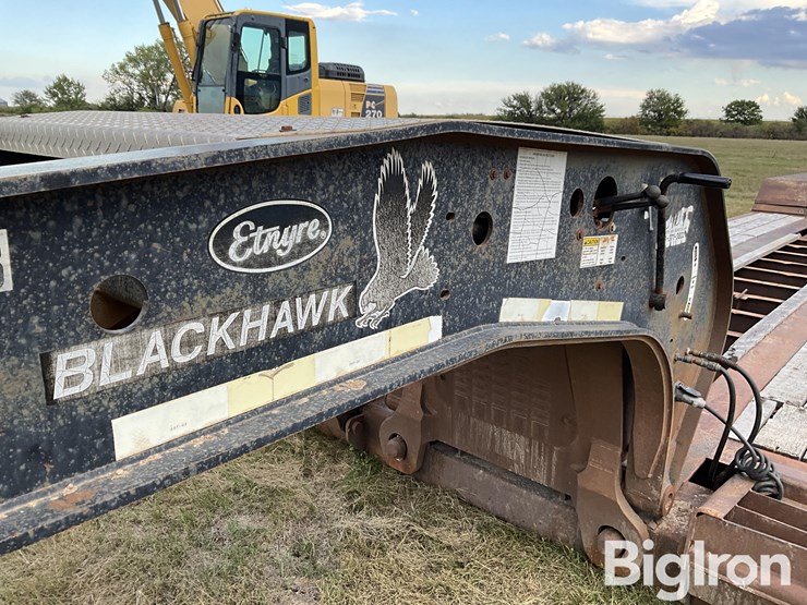 2001-blackhawk-etnyre-image-14