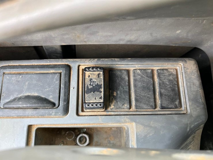 deere-85g-image-35