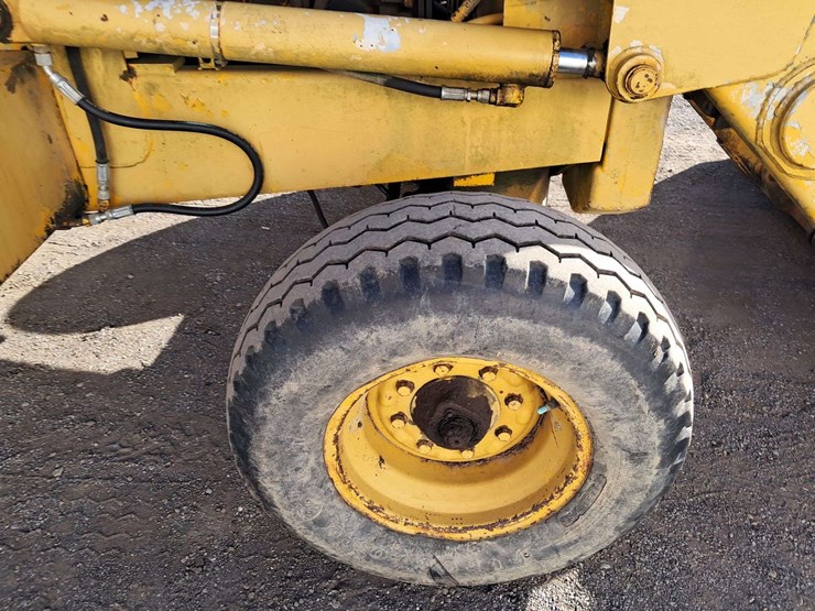 deere-310c-image-12