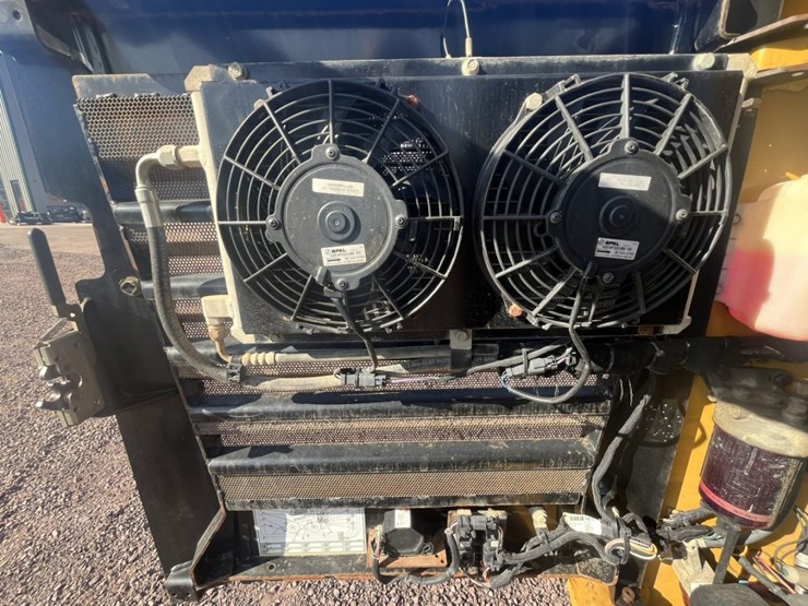 2012-caterpillar-272d-image-33