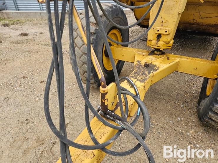 caterpillar-60-image-10