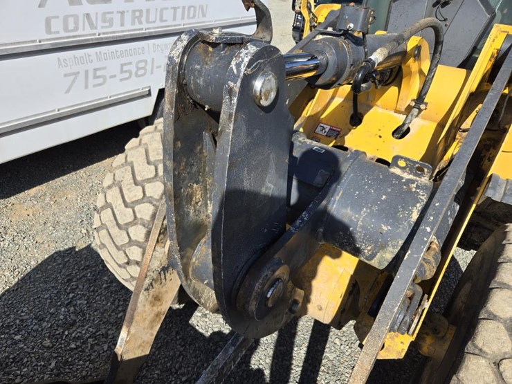 deere-624k-image-16