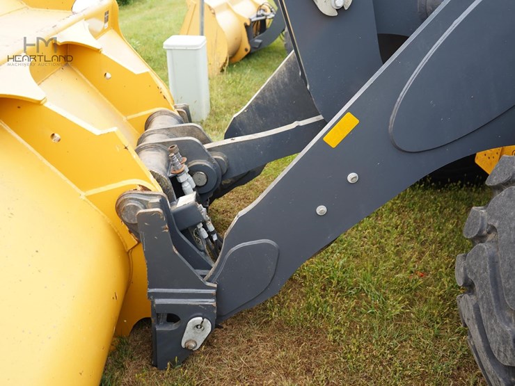 2024-deere-544-image-28