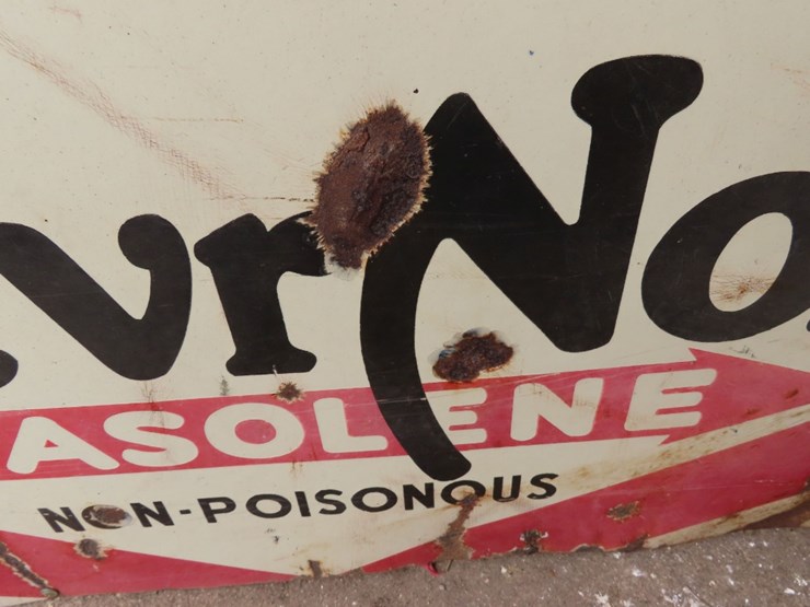 nevr-nox-porcelain-sign-image-2