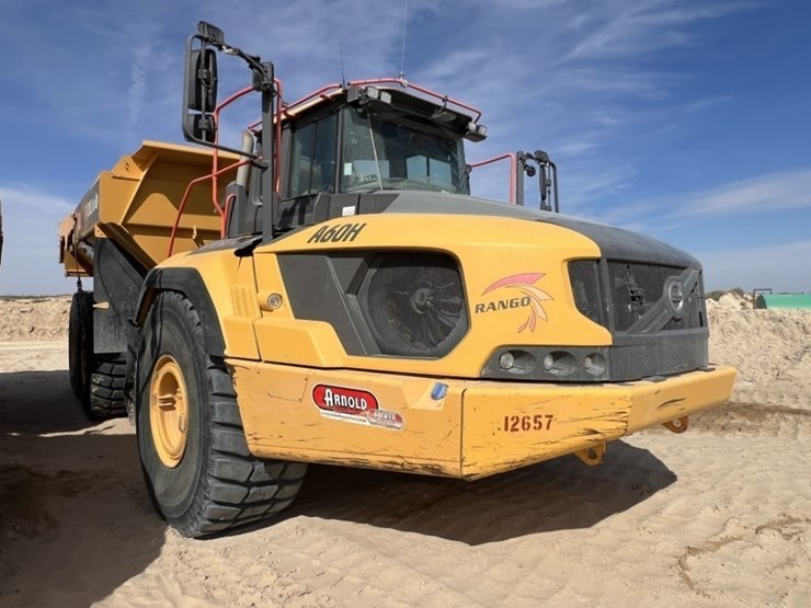 2021-volvo-a60h-image-2