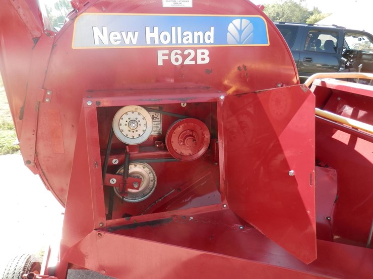 new-holland-f62b-image-6