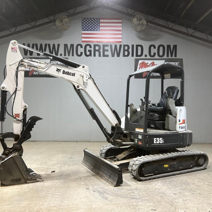 2015 BOBCAT E35i