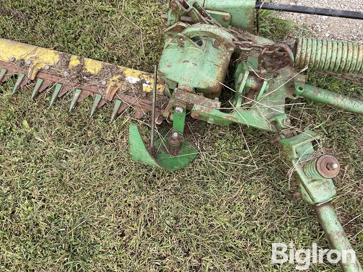 john-deere-350-image-12