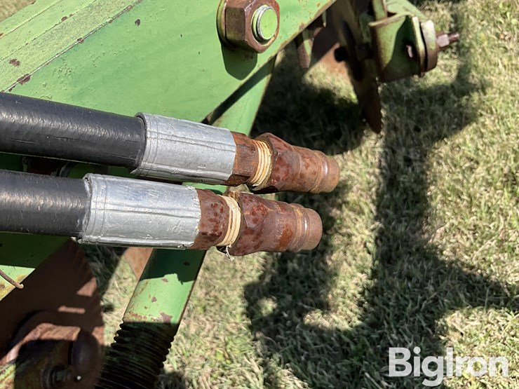 john-deere-f145-image-10
