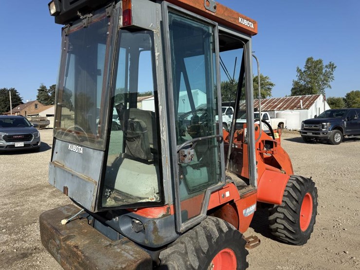 kubota-r520-image-23