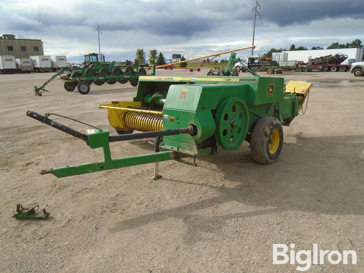 1989-john-deere-328-image-1
