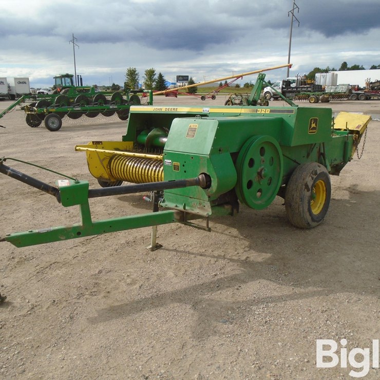 1989 JOHN DEERE 328