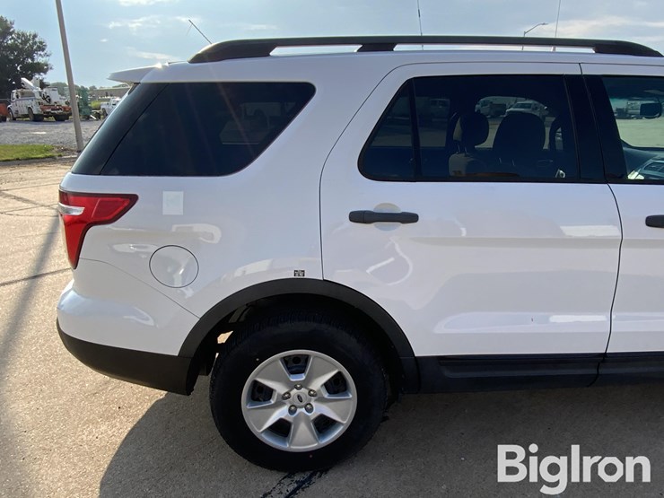 2013-ford-explorer-image-19