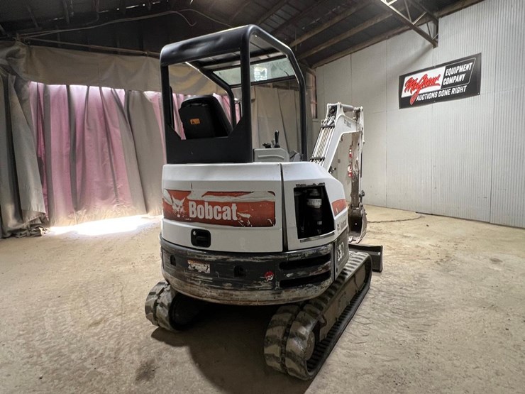 2017-bobcat-e32-image-5