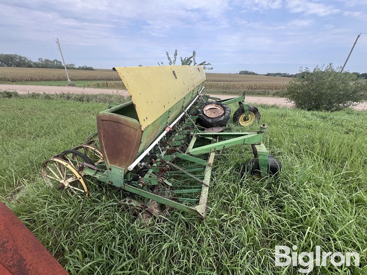 john-deere-200-image-4