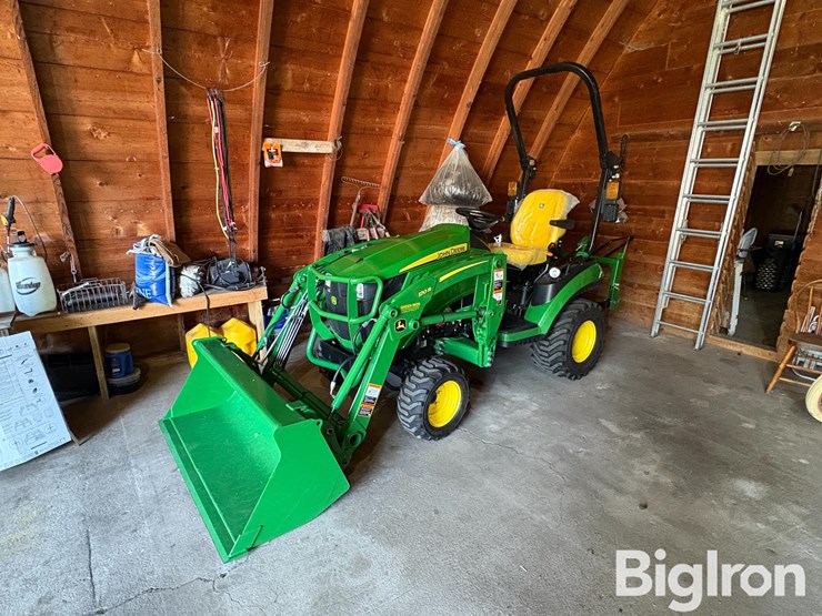 2021-john-deere-1025r-image-9