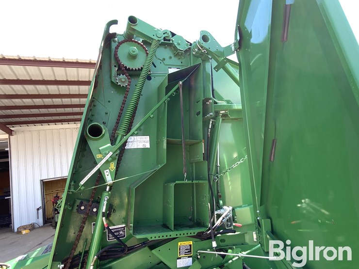2018-john-deere-560m-image-12