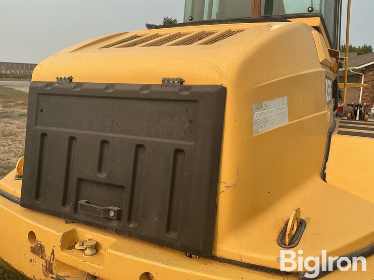 2000-deere-344h-image-11