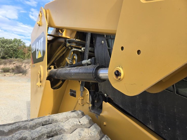 caterpillar-279d-image-23