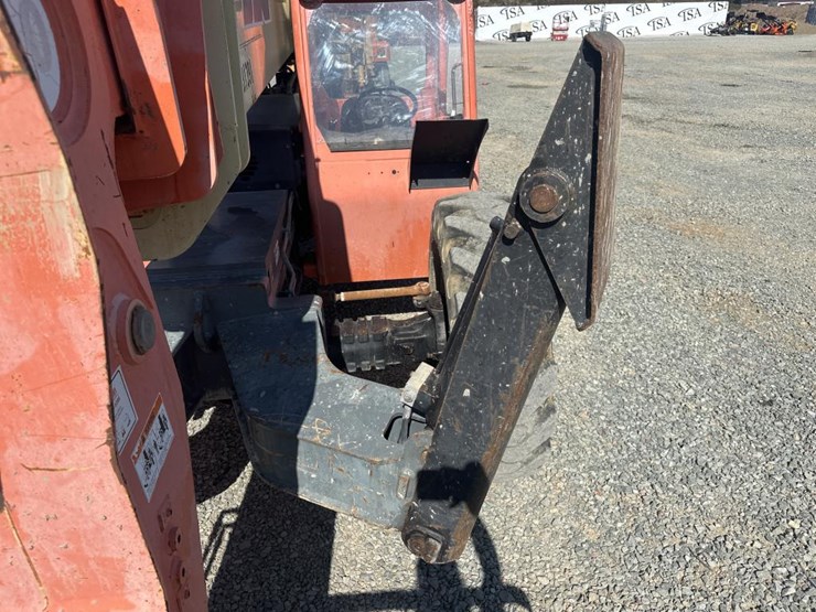 2006-jlg-g10-55a-image-26