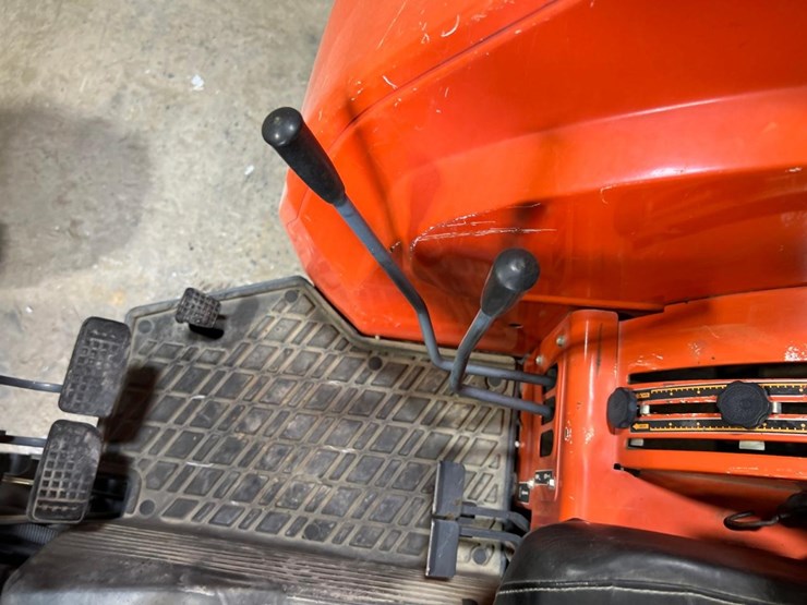kubota-m8200-image-24
