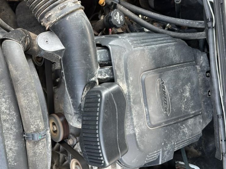 2012-chevrolet-2500-image-28