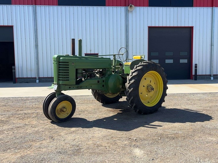 1952-john-deere-a-image-1