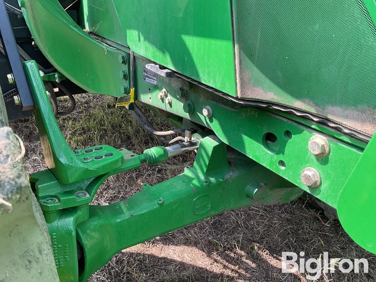 2015-john-deere-6125m-image-19