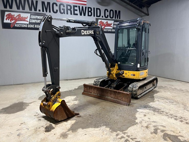 deere-35d-image-2