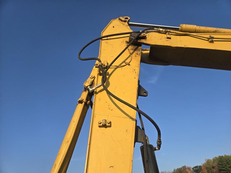 caterpillar-312-image-26