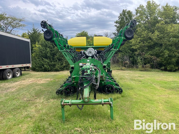 2009-john-deere-1790-ccs-image-2
