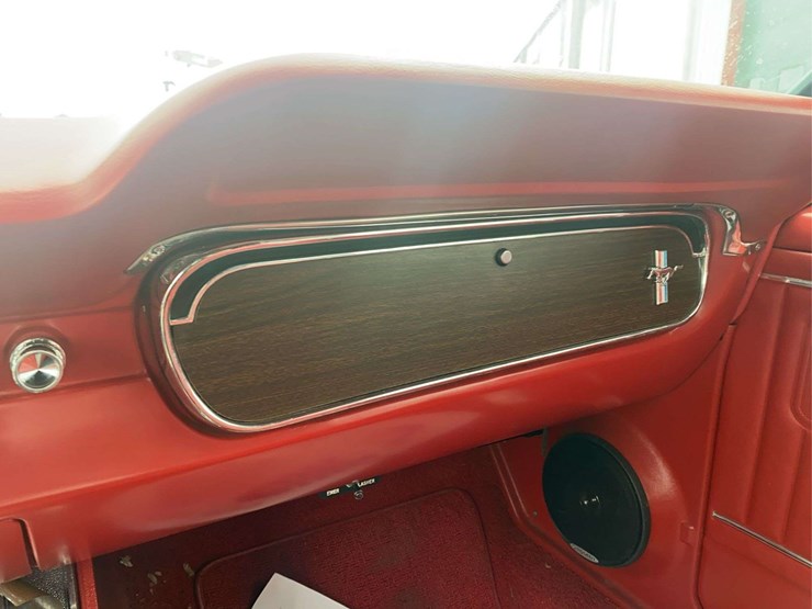 1965-ford-mustang-269-image-27