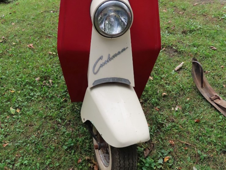 1959/60-cushman-road-king-scooter-image-2