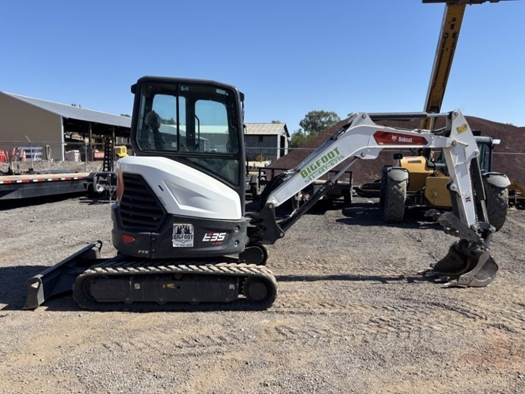 2022-bobcat-e35i-image-6