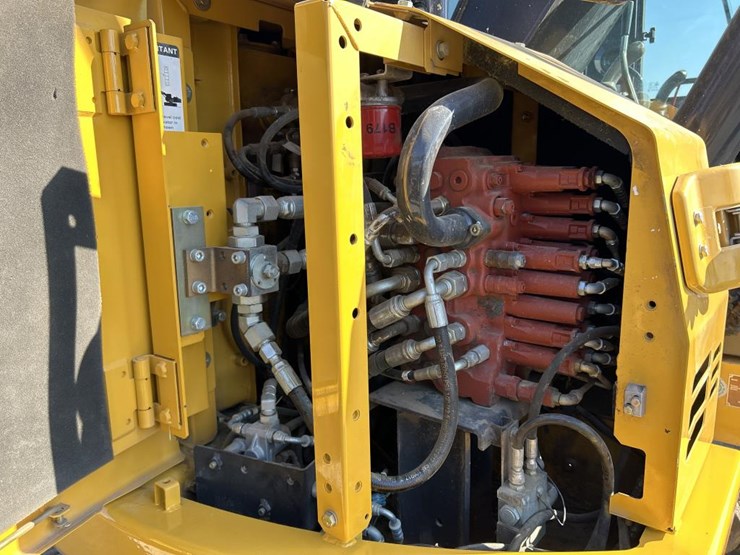 deere-75g-image-52