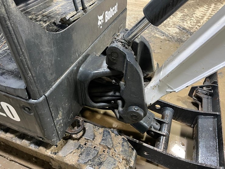2019-bobcat-e20-image-21