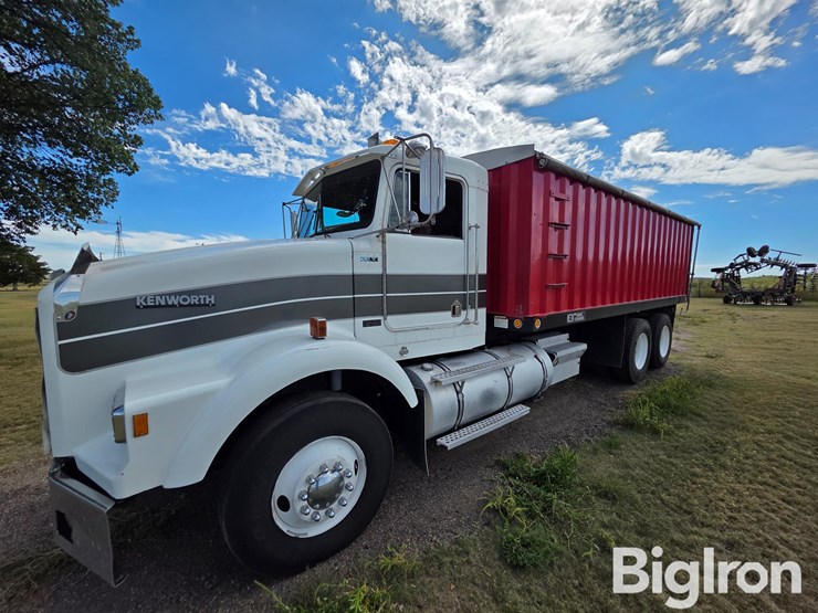 1992-kenworth-t800-image-1