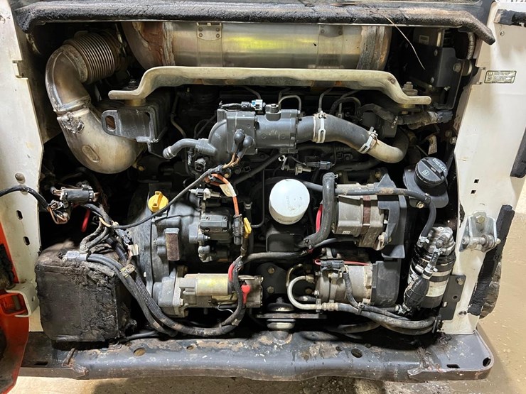 2016-bobcat-t870-image-17