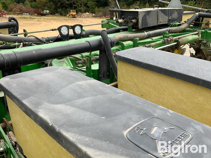 john-deere-7200-image-18