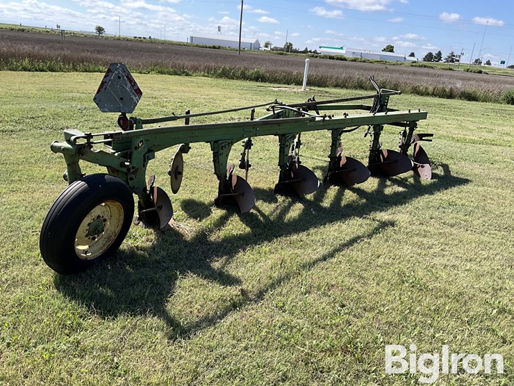 john-deere-f145-image-5