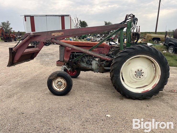 1963-massey-ferguson-65-image-8