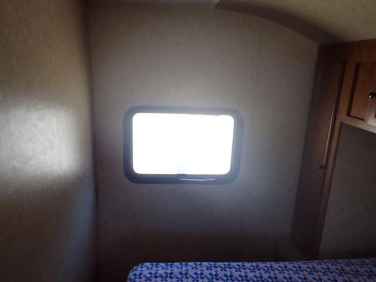 2012-skyline-nomad-t/a-travel-trailer-1se200r21cf0-image-61