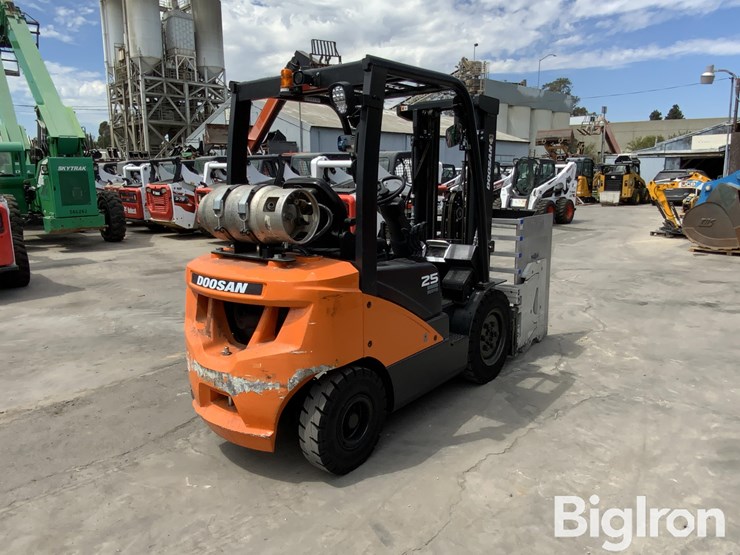 2023-doosan-g25n-7-image-5