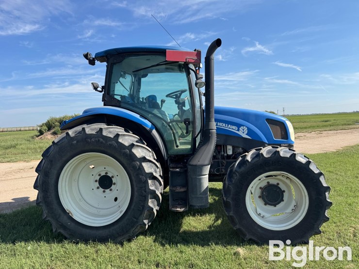 2013-new-holland-t6.140-image-4