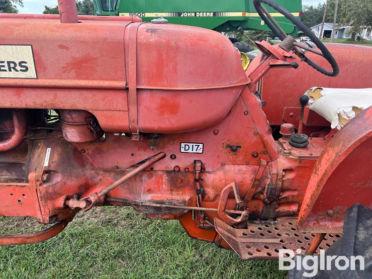 1957-allis-chalmers-d17-image-9